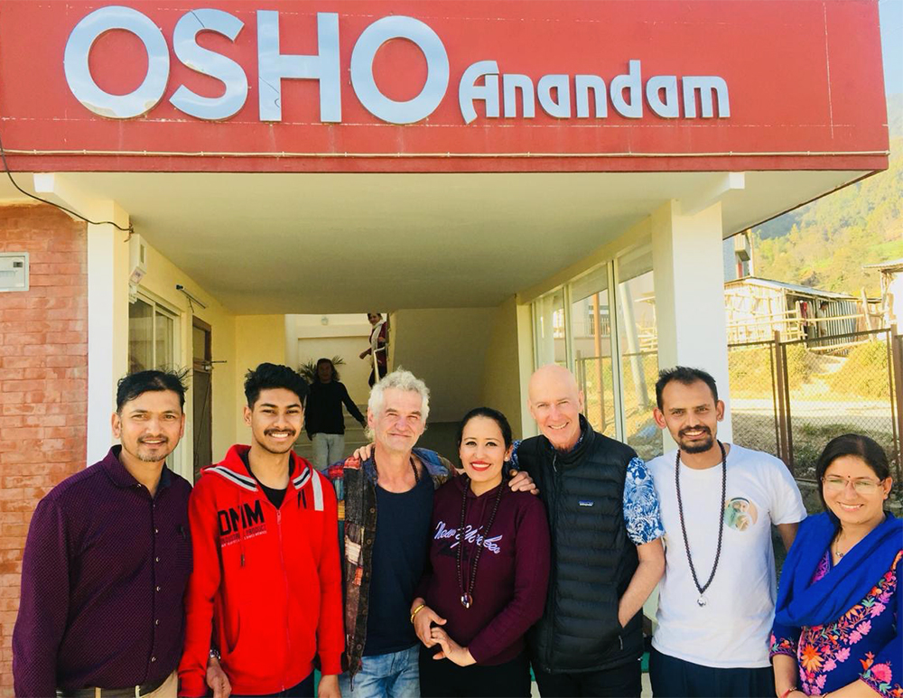 Relaxing with the Osho Anandam friends